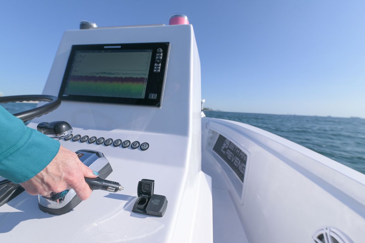 Scanstrut Flip Pro Multi Dual USB-C/ 12V Socket – SC-MULTI-F1 Phone Charging 682591 4