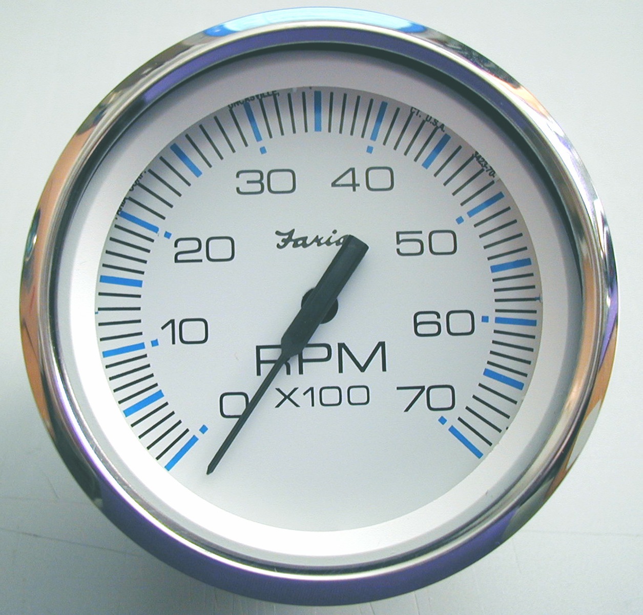 Faria Chesapeake White Outboard Tachometer, 7000RPM – 33817 Tachometers 33817 1